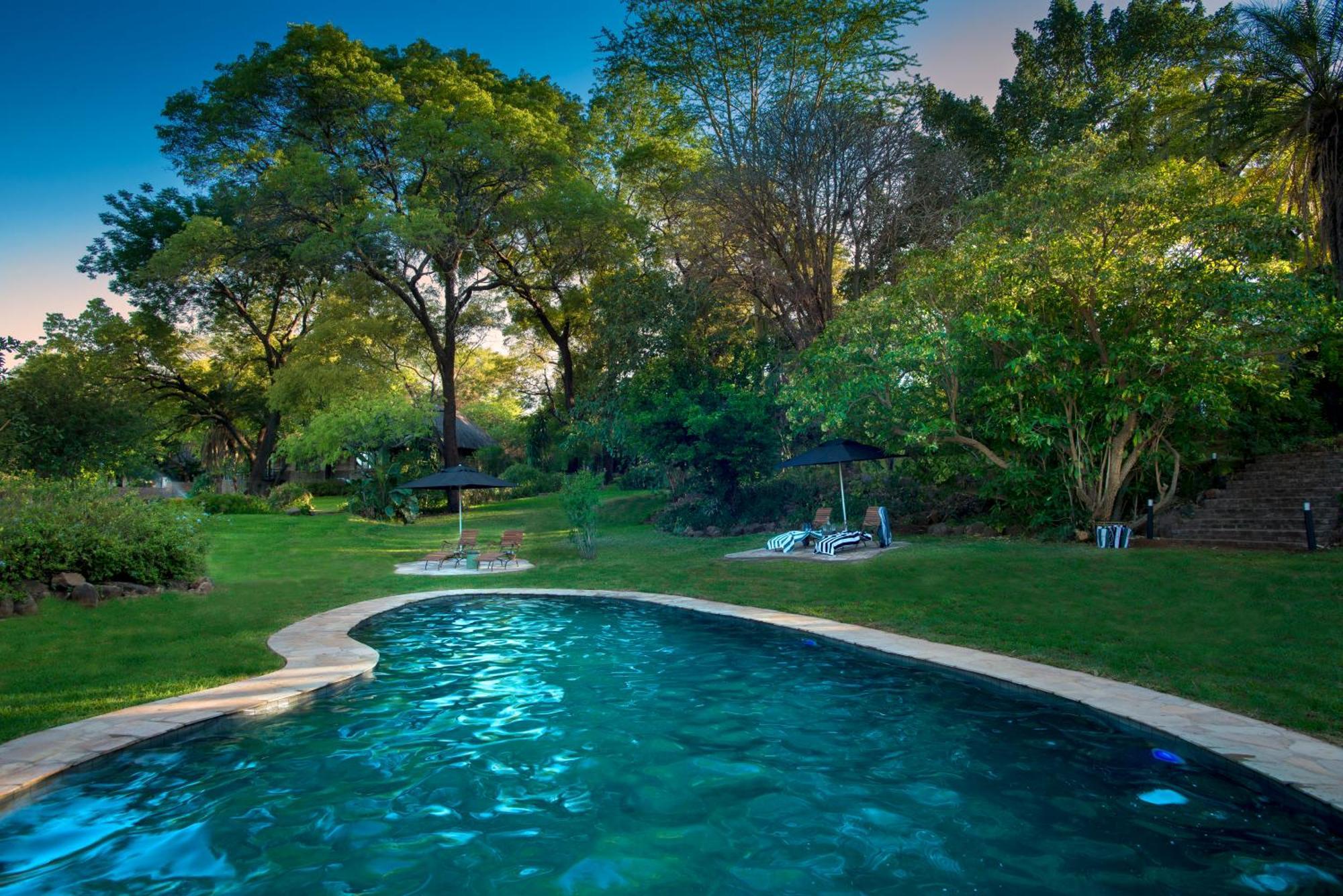 Ursula's Homestead Victoria Falls Exterior foto
