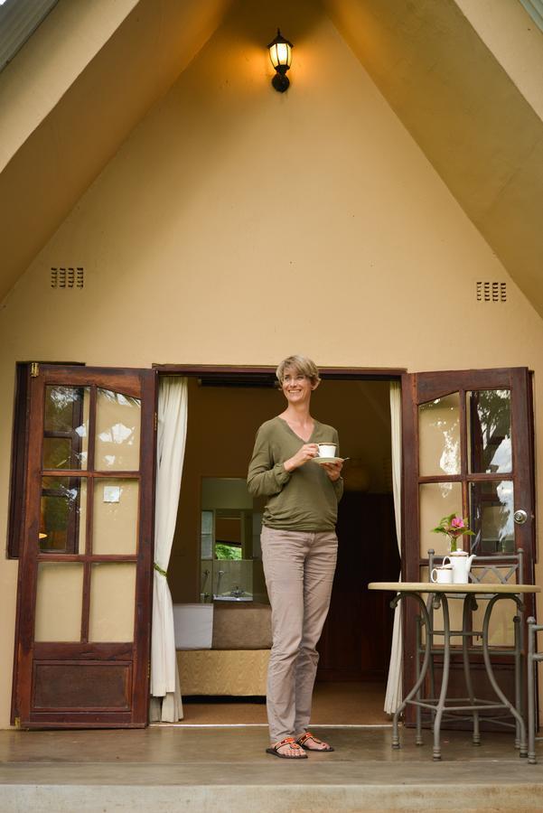 Ursula's Homestead Victoria Falls Exterior foto